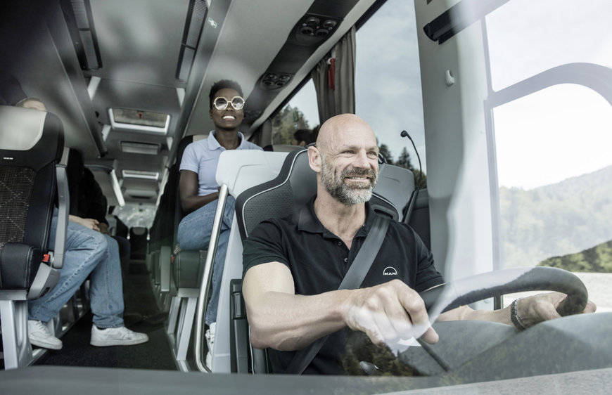 MAN SafeStop Assist hilft, schwere Busunfälle zu verhindern